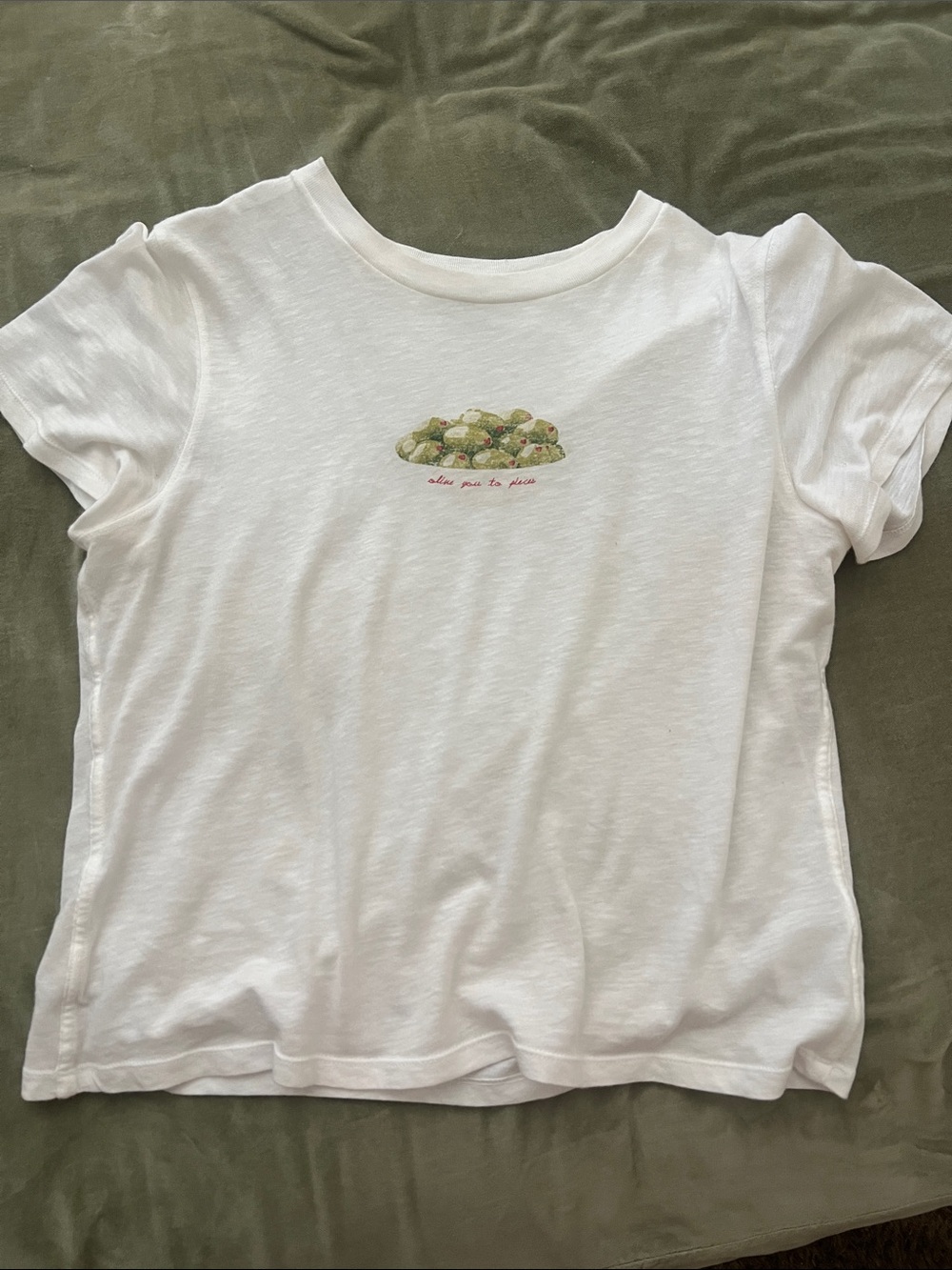 aerie White Short Sleeve Tee Olive you to Pieces 🫒 Graphic